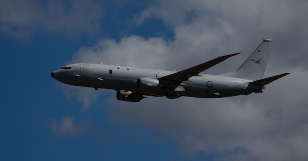 China fighter jet flares scare sparks Australian alarm