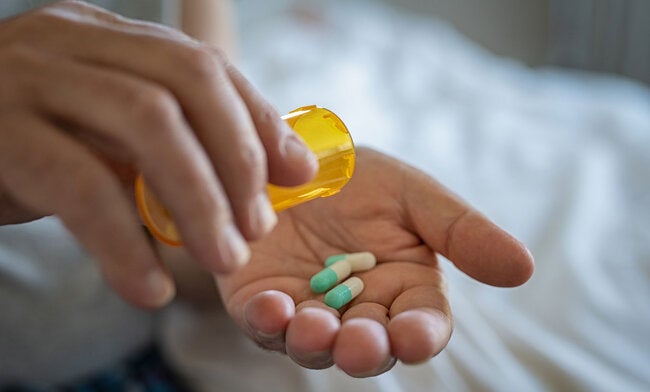 WHO warns of widespread resistance to common antibiotics worldwide - PAHO/WHO