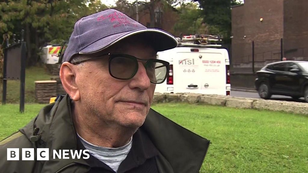 Manchester synagogue volunteer describes confronting attacker