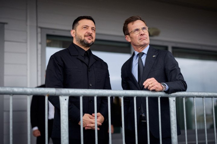 Volodymyr Zelensky and Ulf Kristersson 