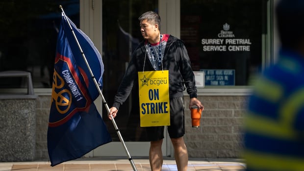 B.C. public service union to escalate job action as talks break off with province