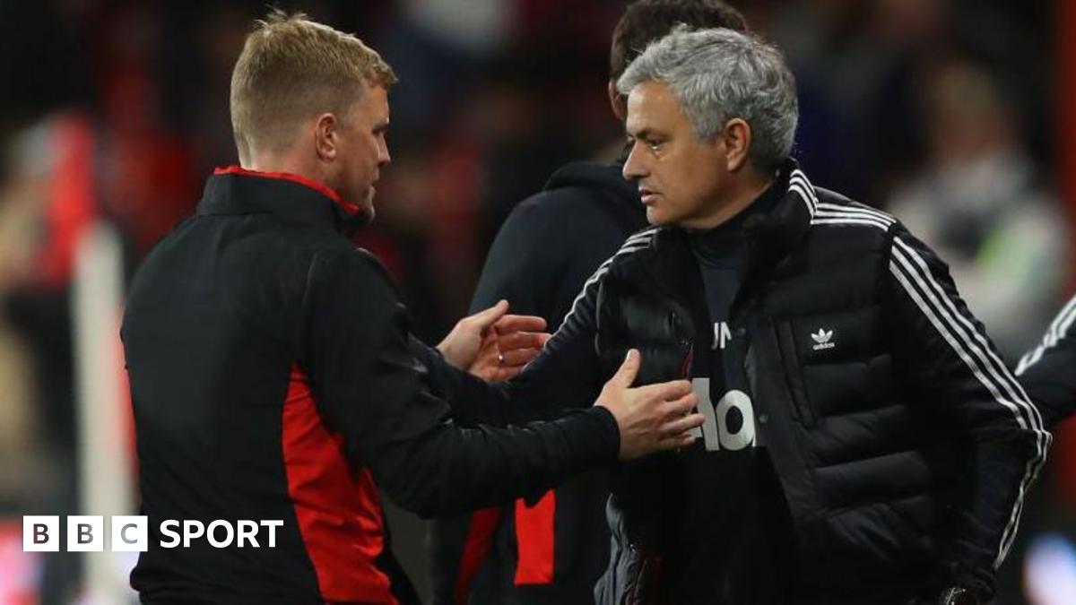 Eddie Howe and Jose Mourinho shake hands after Bournemouth's game against Manchester United in 2018