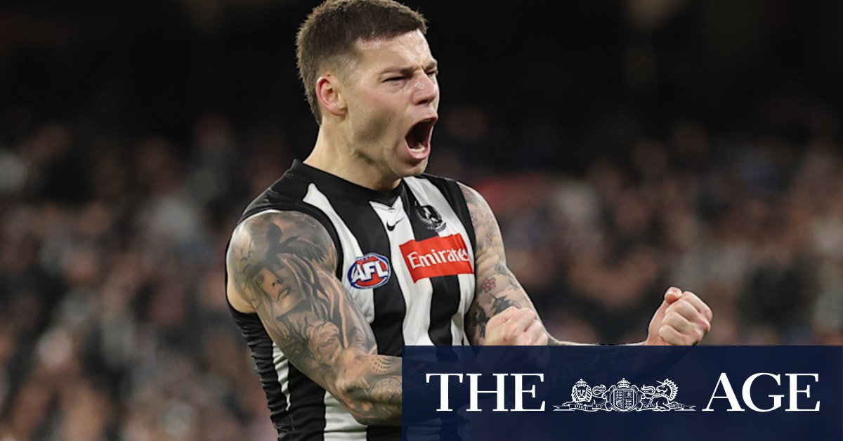 Collingwood Magpies star Jamie Elliott resists rival interest from the Gold Coast Suns to remain a Pie