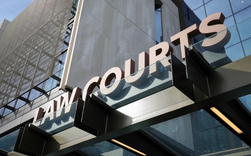 Drunk driver who killed two in crash escapes conviction