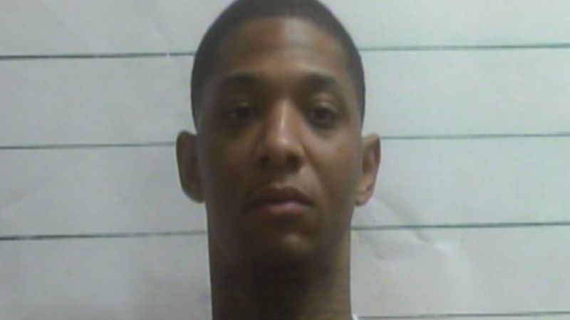 Derrick Groves: New Orleans escapee captured after standoff with Atlanta police