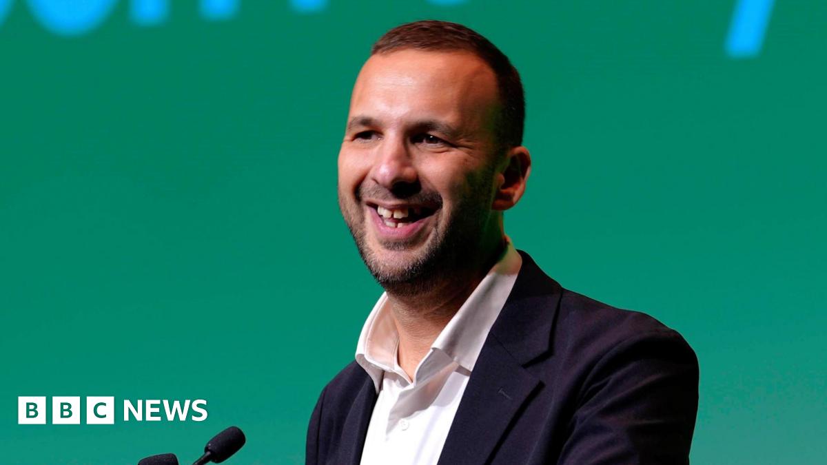 We'll make sure the very wealthiest pay more tax, Green leader tells conference