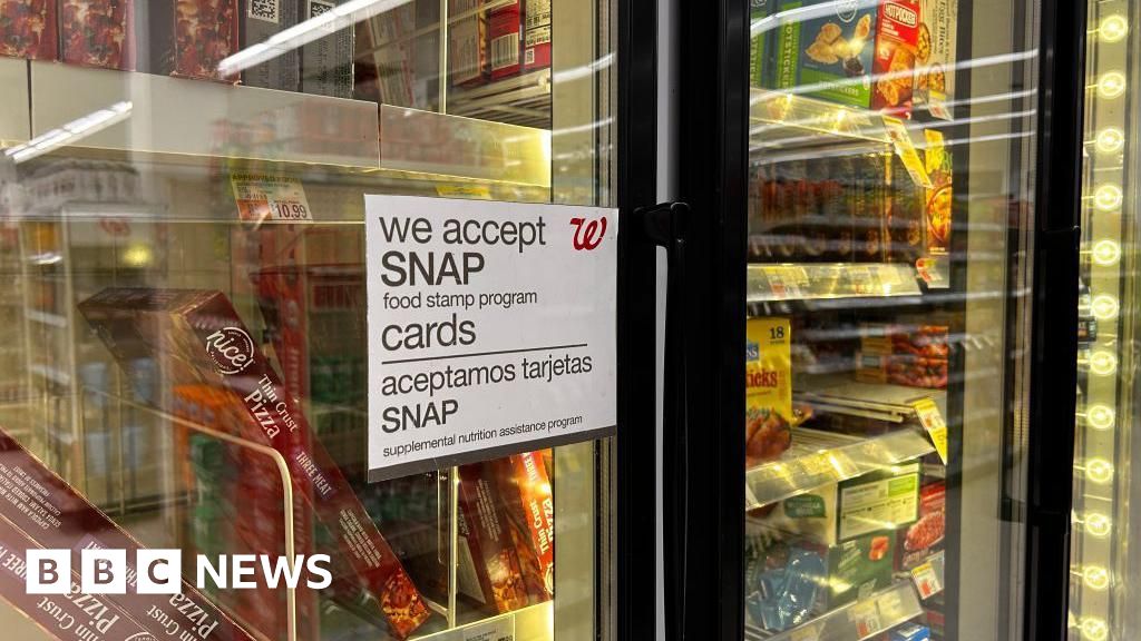 US judges say Trump administration must keep paying Snap food benefits during US shutdown