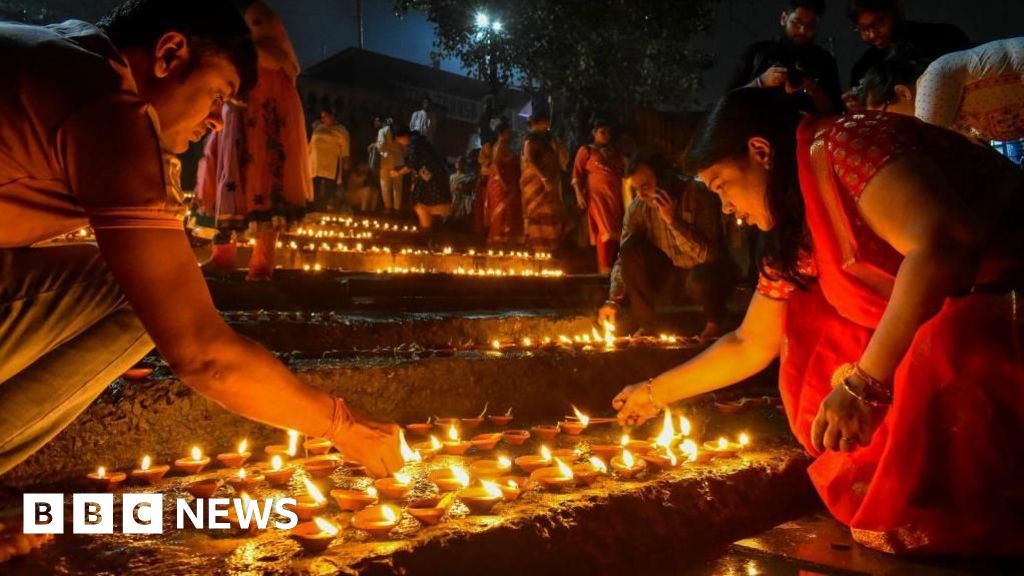 India sparkles as millions celebrate the festival of lights