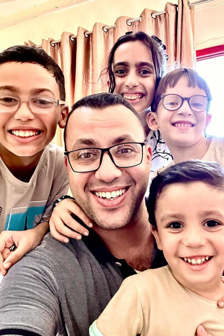 Eyad Amawi and his family in March 2024.