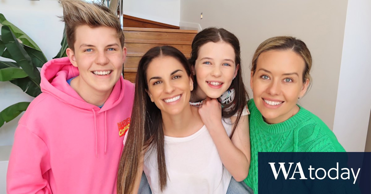 Australian YouTube stars announce move to UK to avoid coming social media ban