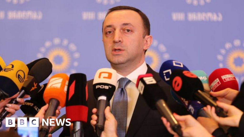 Spectacular downfall of ex-PM accused of having $6.5m in his flat