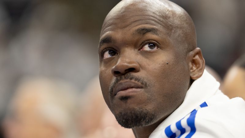 Former NFL MVP Adrian Peterson arrested on DWI and gun charges in Texas