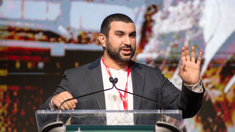 US detains British commentator Sami Hamdi in middle of national speaking tour