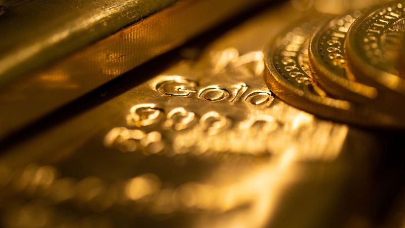 Gold hits $4,000 an ounce for the first time