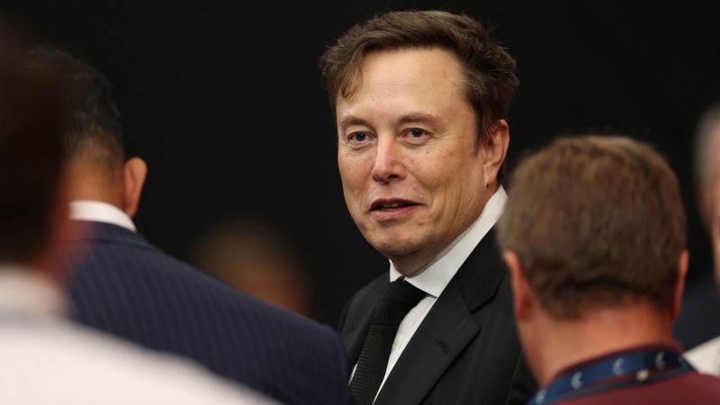 Elon Musk lashes out at NASA’s Sean Duffy amid SpaceX moon contract uncertainty