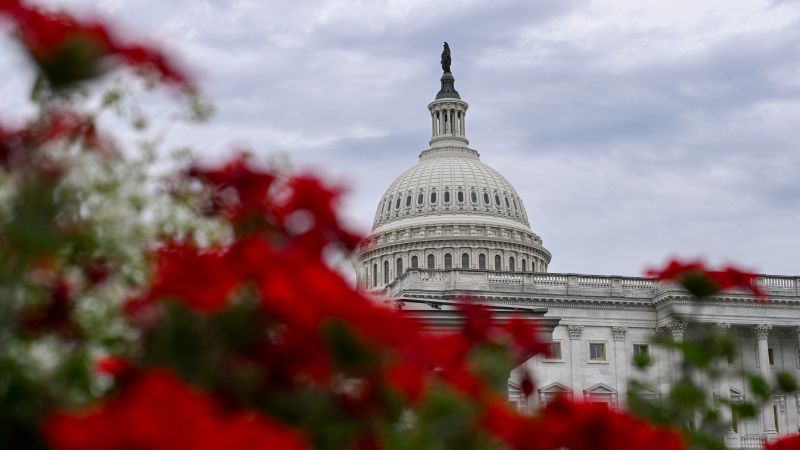 Virginia governors race: Shutdown shakes up politics in state that’s home to 300,000 federal workers