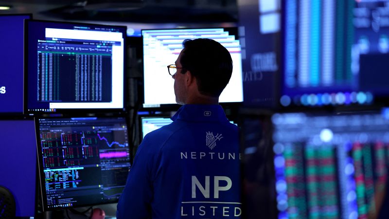 Stocks shrug off government shutdown concerns for now