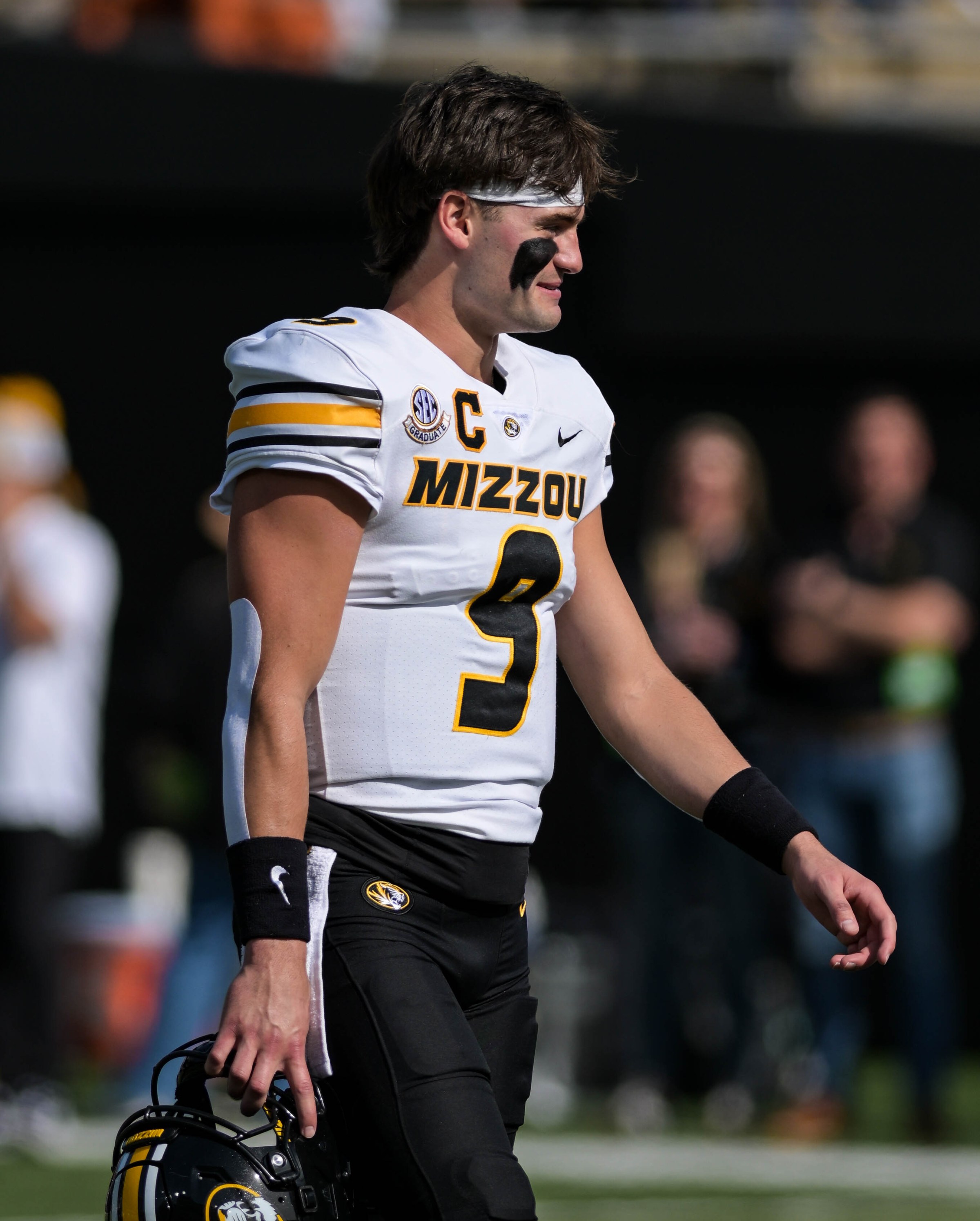 NASHVILLE, TENNESSEE - OCTOBER 25: Beau Pribula #9 of the Missouri Tigers warms up before the game against the Vanderbilt Commodores at FirstBank Stadium on October 25, 2025 in Nashville, Tennessee. (Photo by Carly Mackler/Getty Images)