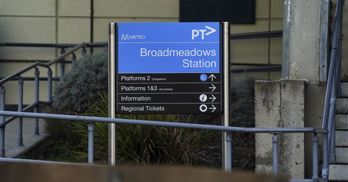 Teen charged after two stabbed in afternoon brawl at Melbourne train station