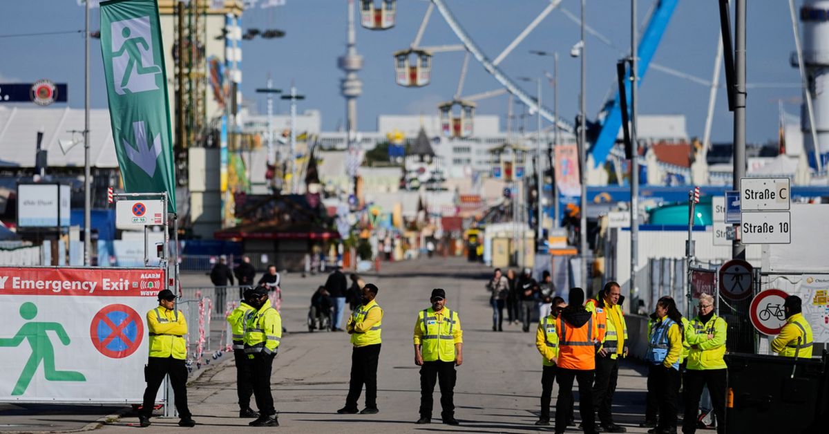 Munich Oktoberfest fairgrounds closed after bomb threat and deadly explosion