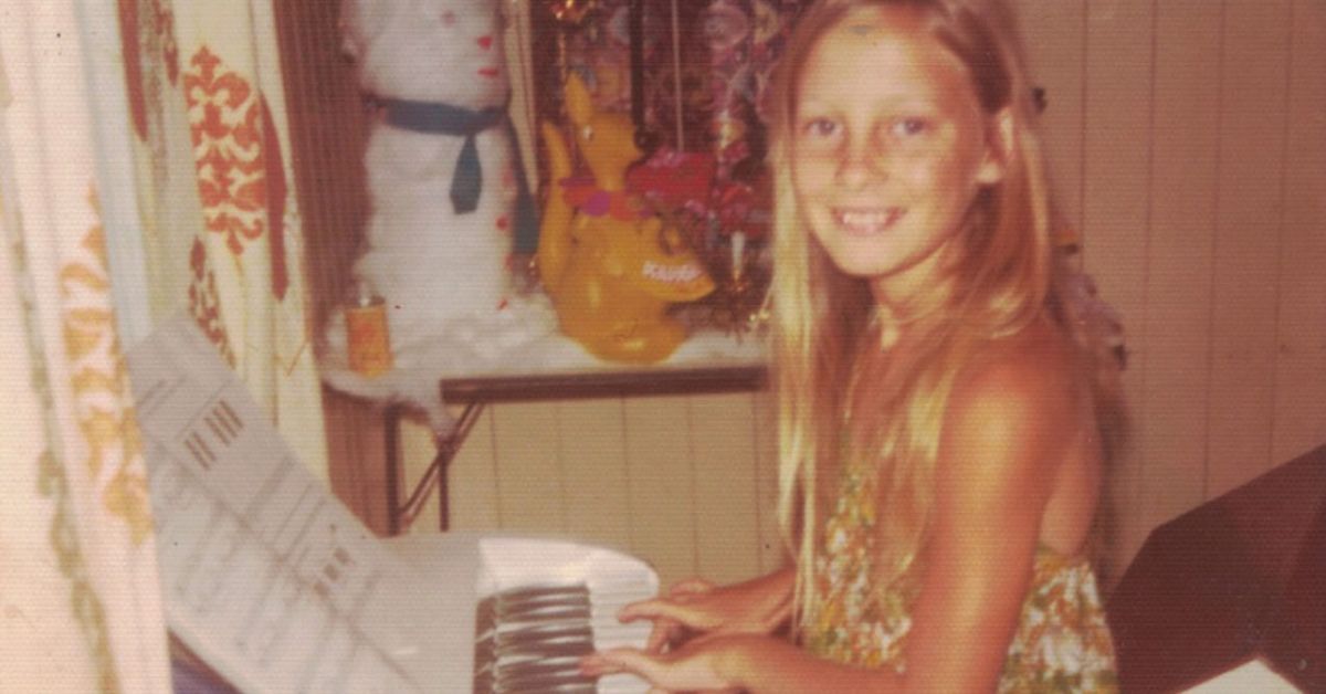 Podcast casts doubt on police investigation into teen girls who vanished 45 years ago