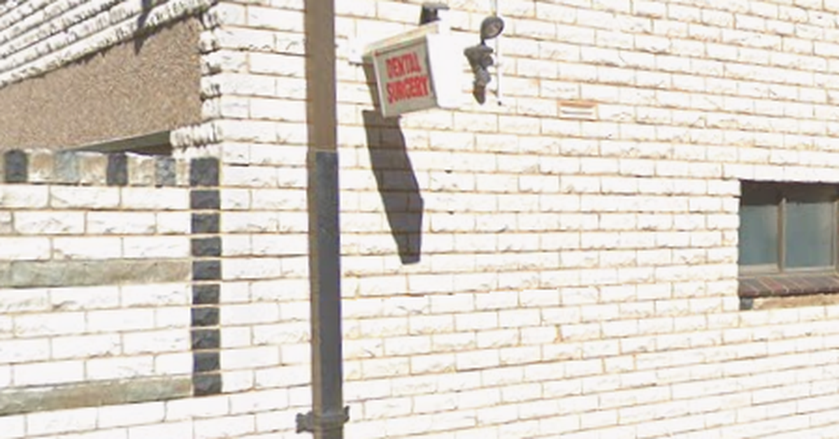 Virus warning for patients of a Sydney dentist amid 'infection control breaches'