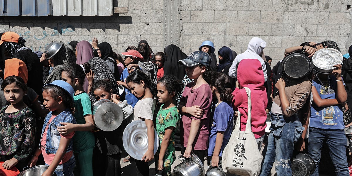 At least 92 Palestinians killed every day in Gaza for 2 straight years; U.S. opens the door for war with Venezuela