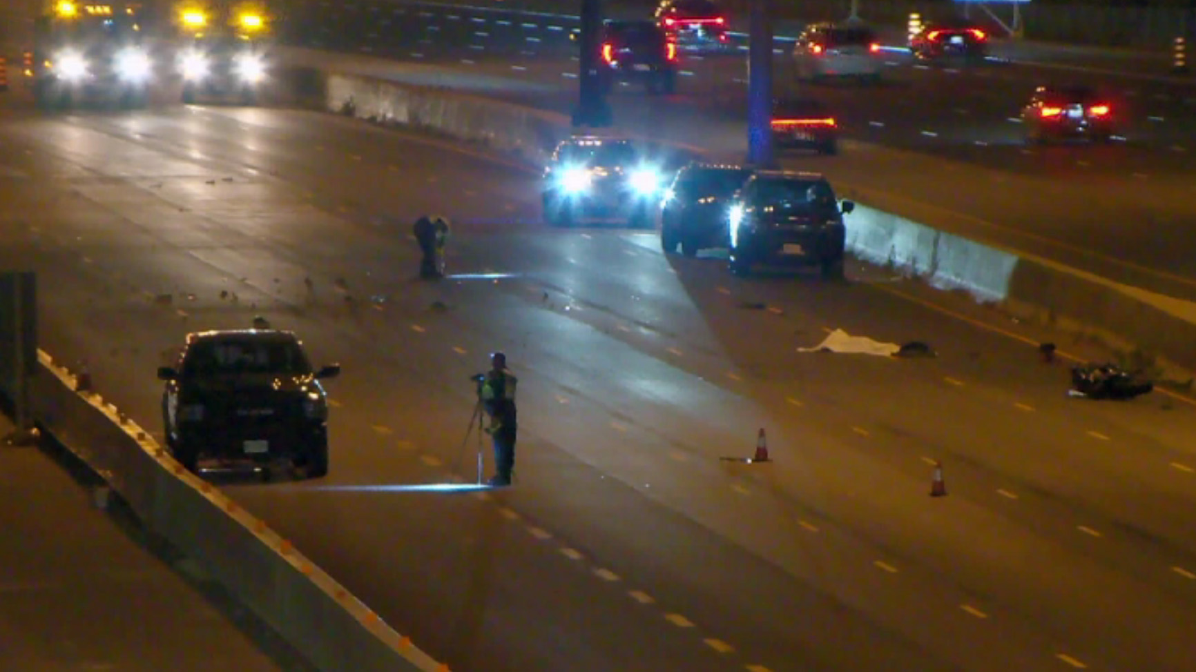 Motorcyclist dead following multi-vehicle crash on Hwy. 400 in Vaughan