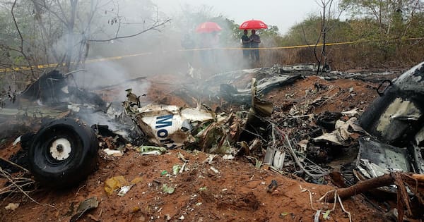 Plane crashes while flying tourists in Kenya, killing 11 people