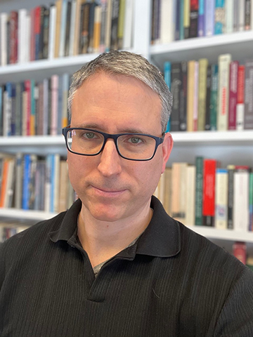 aaron kitch headshot from 2021