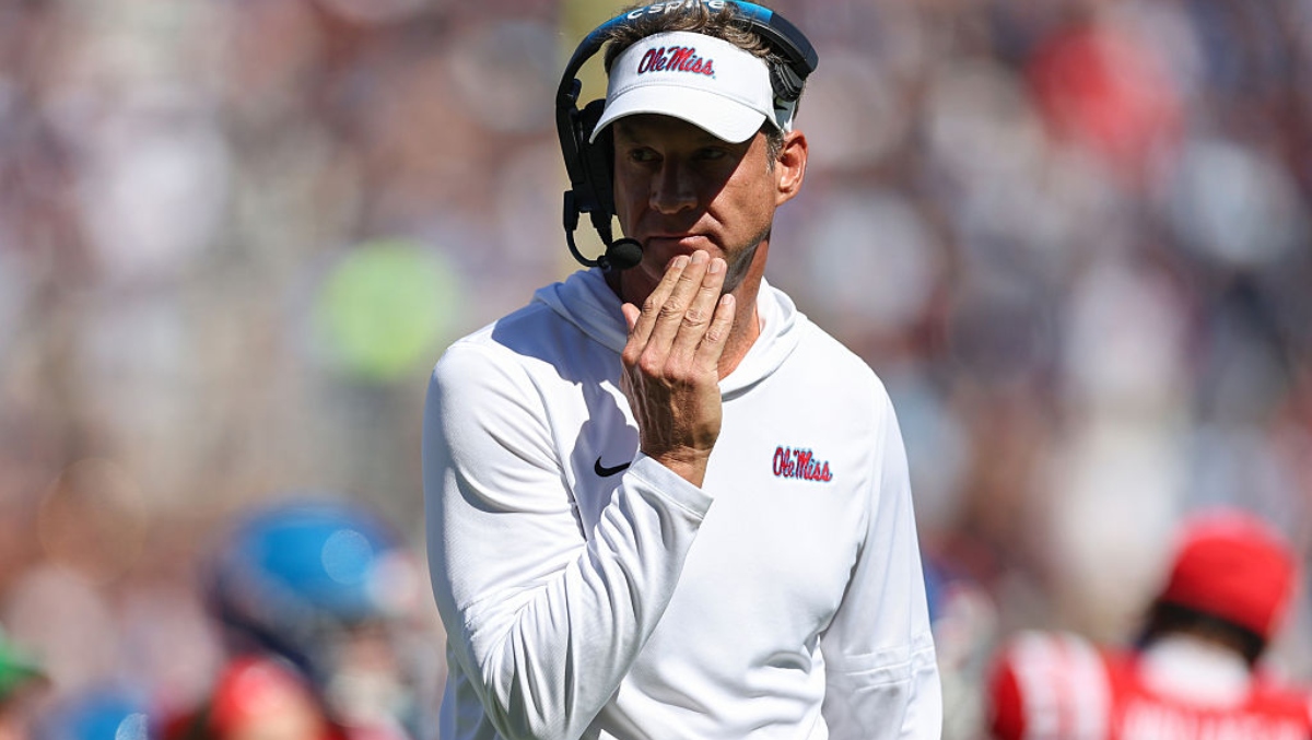 Lane Kiffin's Hot Yoga Class With A Couple Hot Instructors Gives Ole Miss The Edge