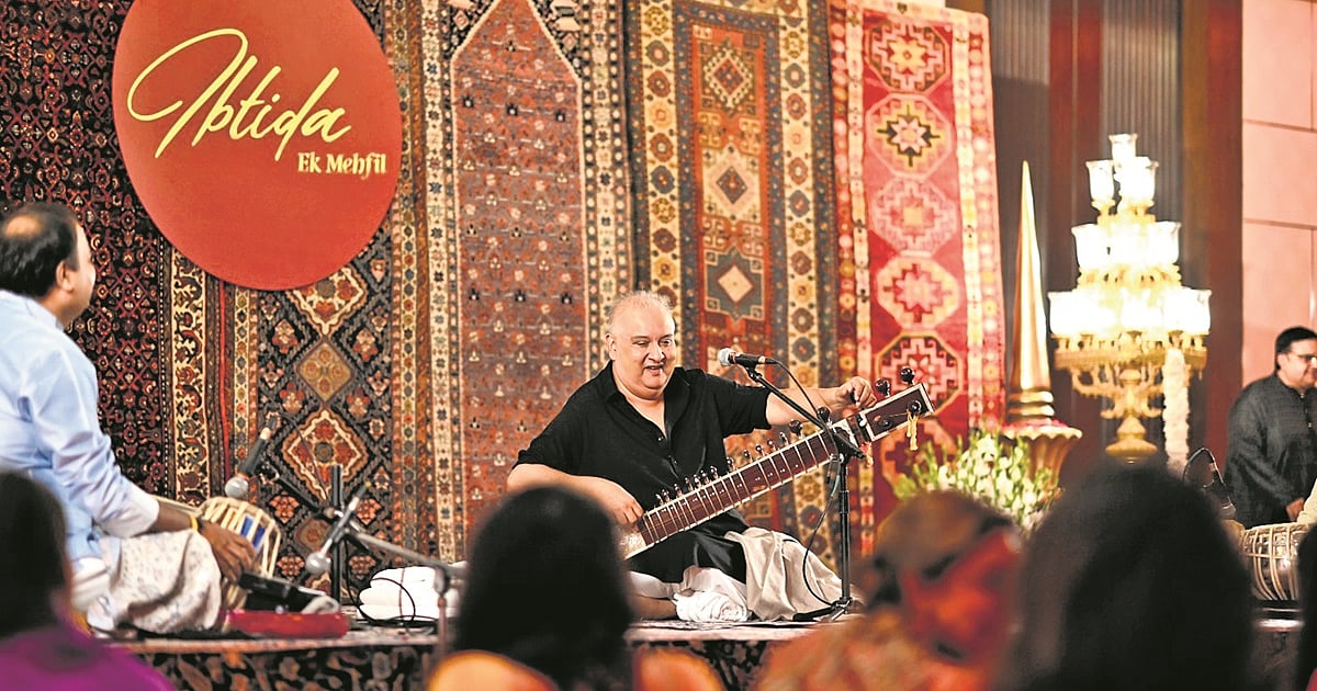 Where Classical notes breathe again with Ustad Shujaat Hussain Khan