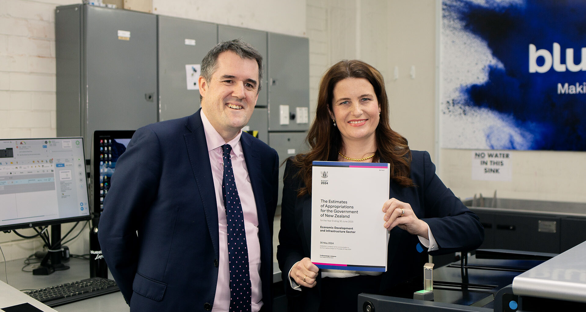 Govt mulls sale of its stake in network infrastructure builder Chorus