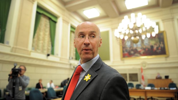 Federal budget watchdog's comments are 'just wrong,' says one of his predecessors