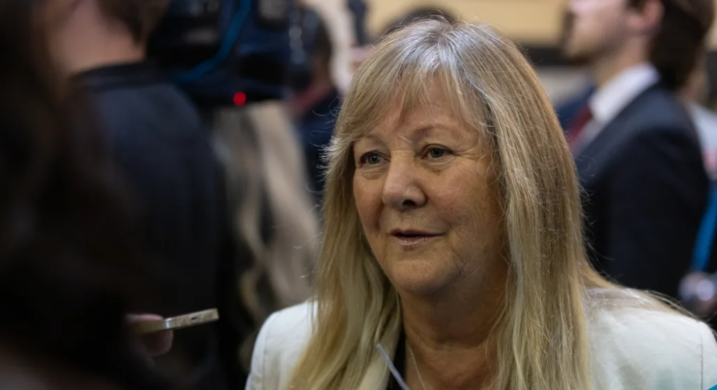 Simmonds accused of using position to influence process