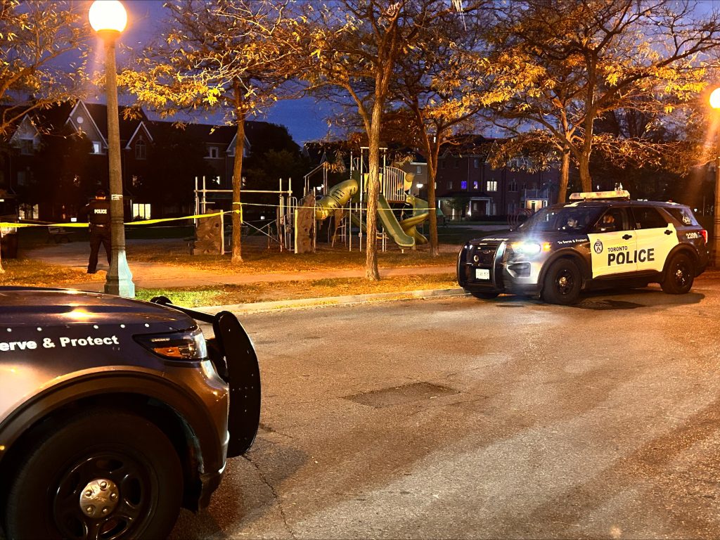 Toronto police investigating Etobicoke park shooting
