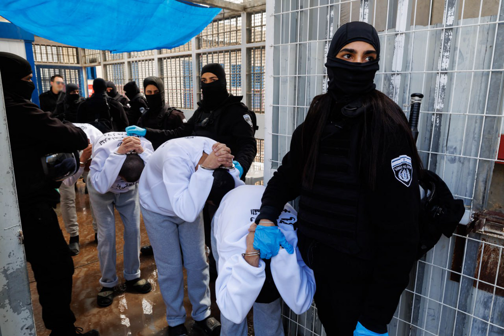 *לשימוש הכתבה בלבד* שחרור האסירים הפלסטינים בכלא קציעות