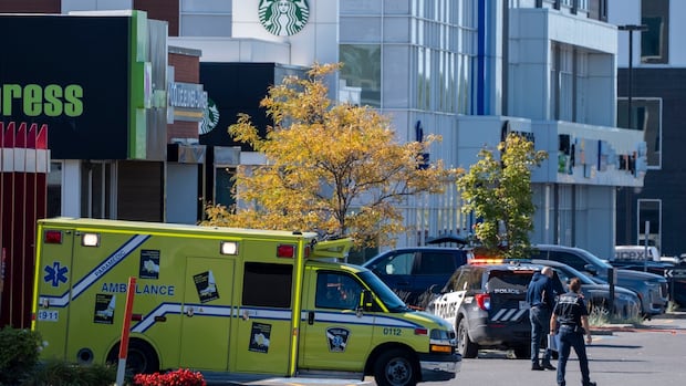 Undercover police on scene when organized crime figure gunned down at Laval, Que., Starbucks, sources say