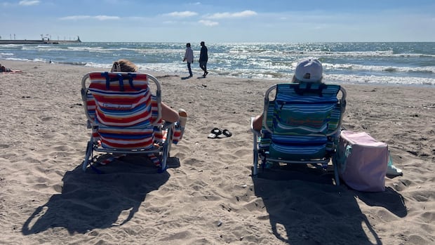 The calendar says it's October but on the 'Ontario Riviera,' it's still hot