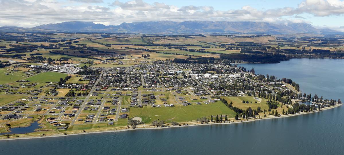 Stuck tourists walking around like 'zombies' in Te Anau
