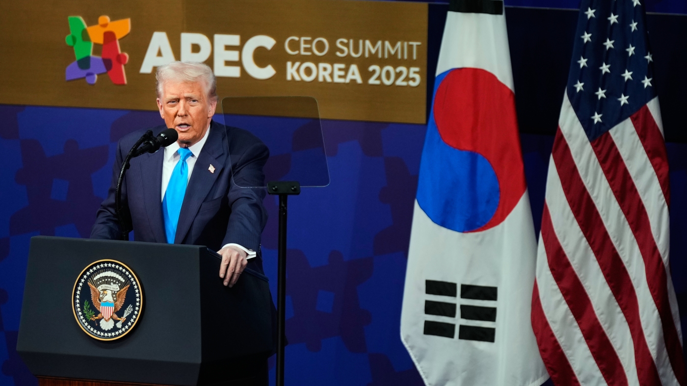 Trump says he's confident of a deal ahead of Xi meeting : NPR