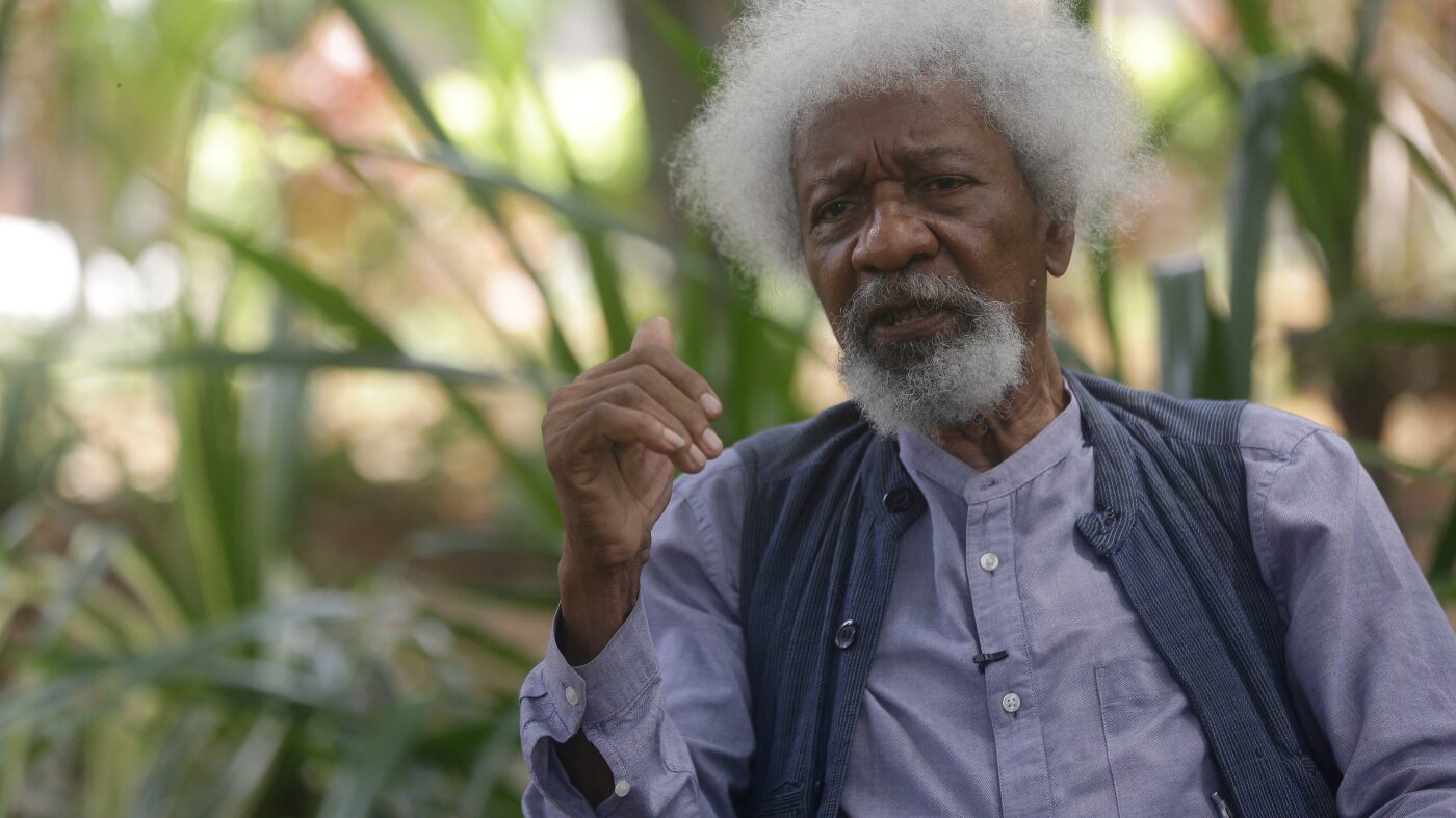 Nigerian Nobel winner Wole Soyinka says U.S. revoked his visa : NPR
