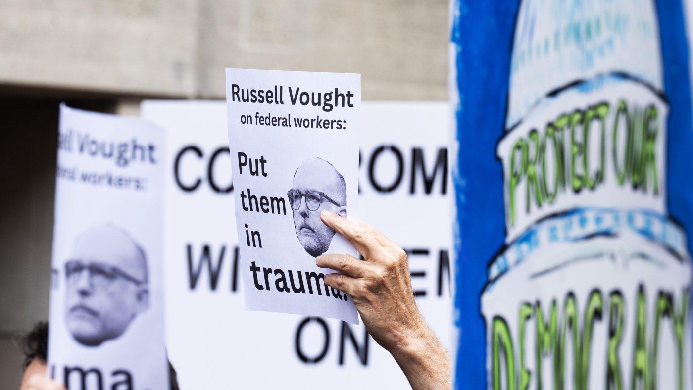 Judge indefinitely halts shutdown layoffs of federal employees : NPR