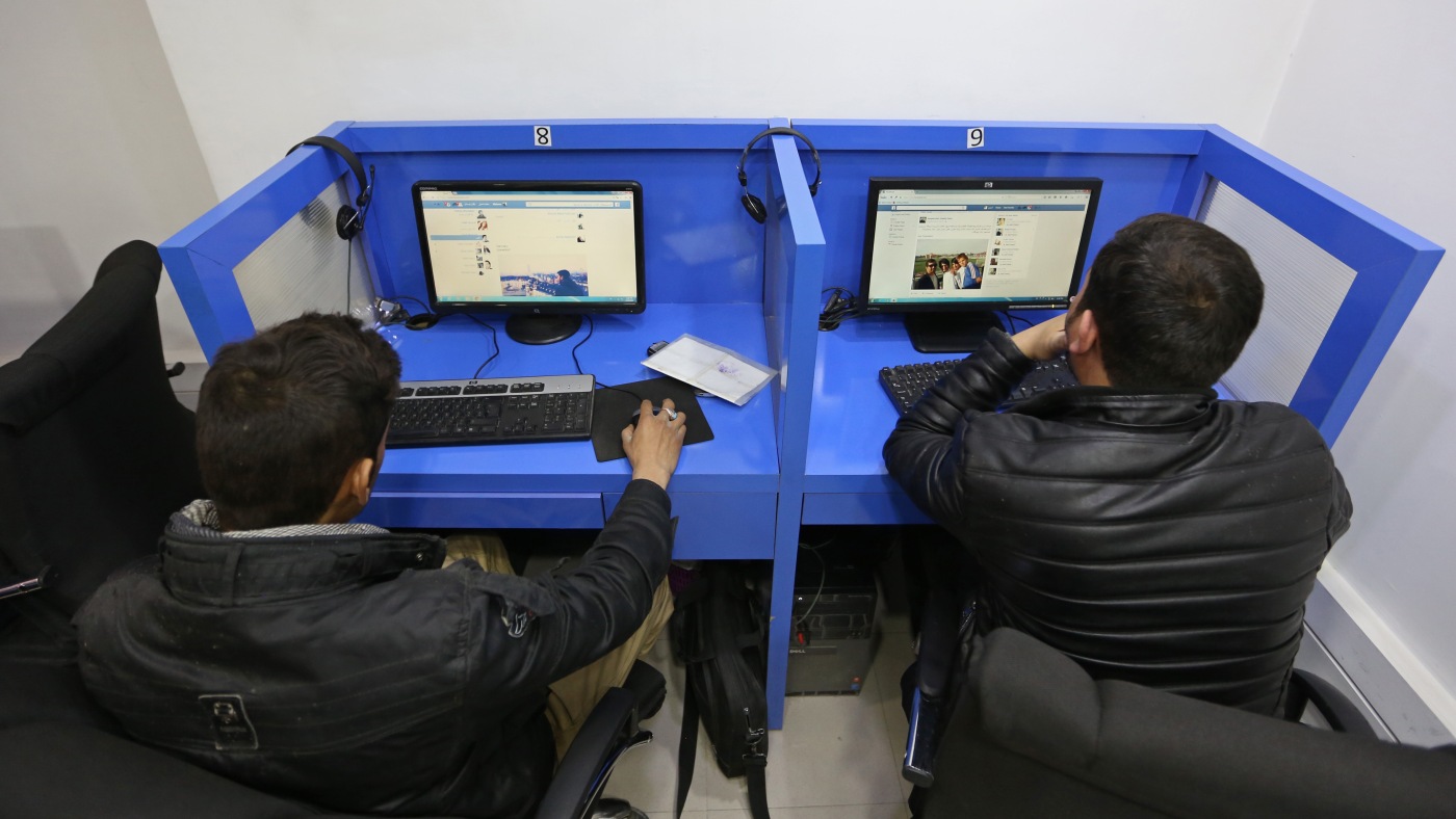 The U.N. mission appeals to the Taliban to restore internet access in Afghanistan : NPR