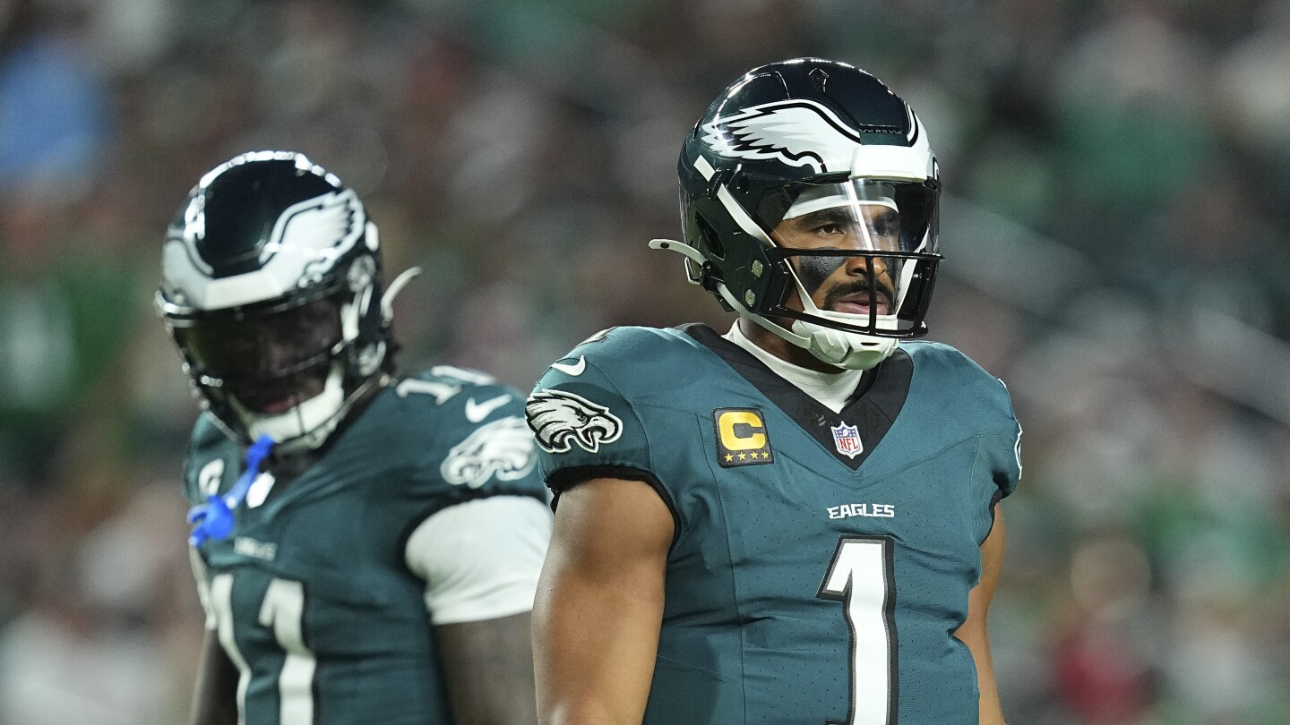 Eagles manage to keep private any potential personal issues between A.J. Brown, Jalen Hurts
