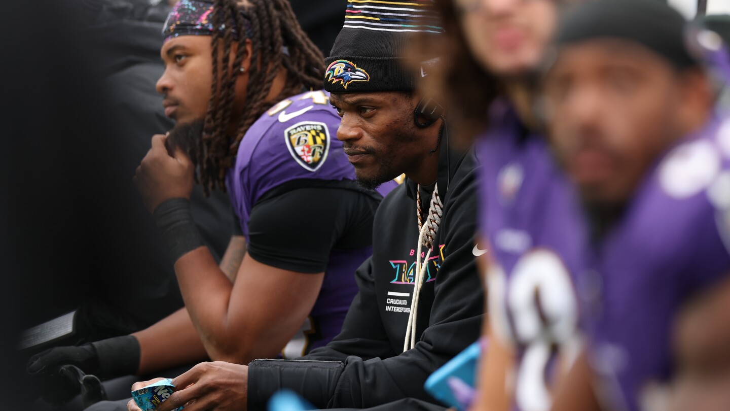 Ravens, NFL invite intense scrutiny for sudden change in Lamar Jackson's practice status