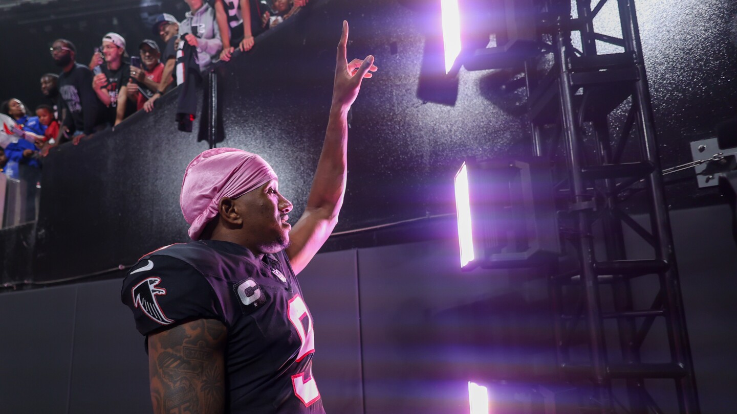 Falcons take No. 1 defense, No. 2 offense into Sunday Night Football