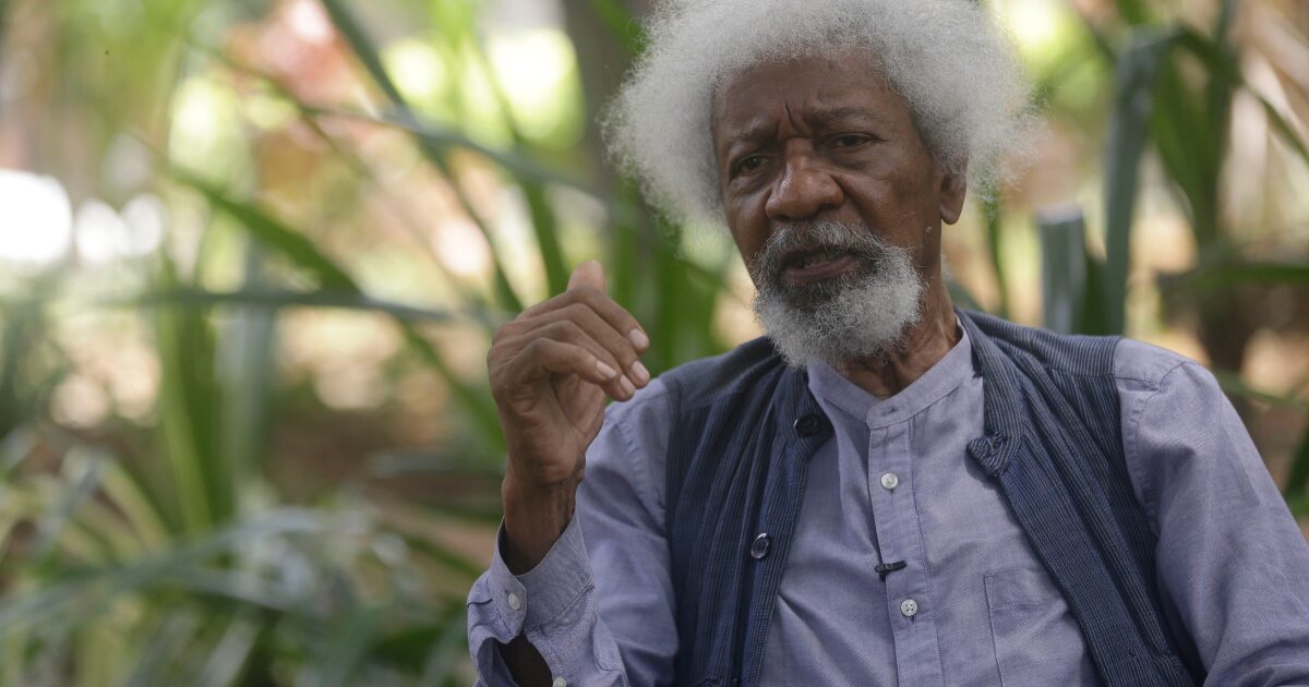 Nigerian Nobel winner Wole Soyinka says U.S. revoked his visa after Trump criticism