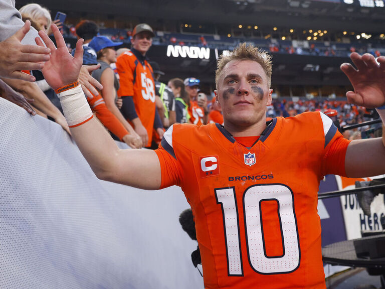 Broncos score 33 in 4th quarter for epic comeback on Giants