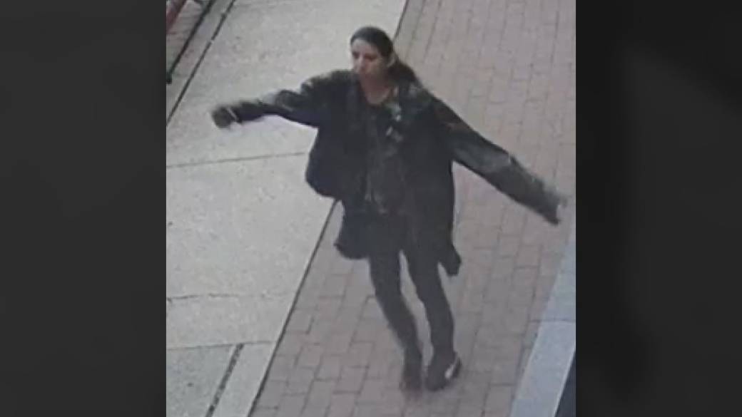Click to play video: 'VPD release video of Yaletown suspect'